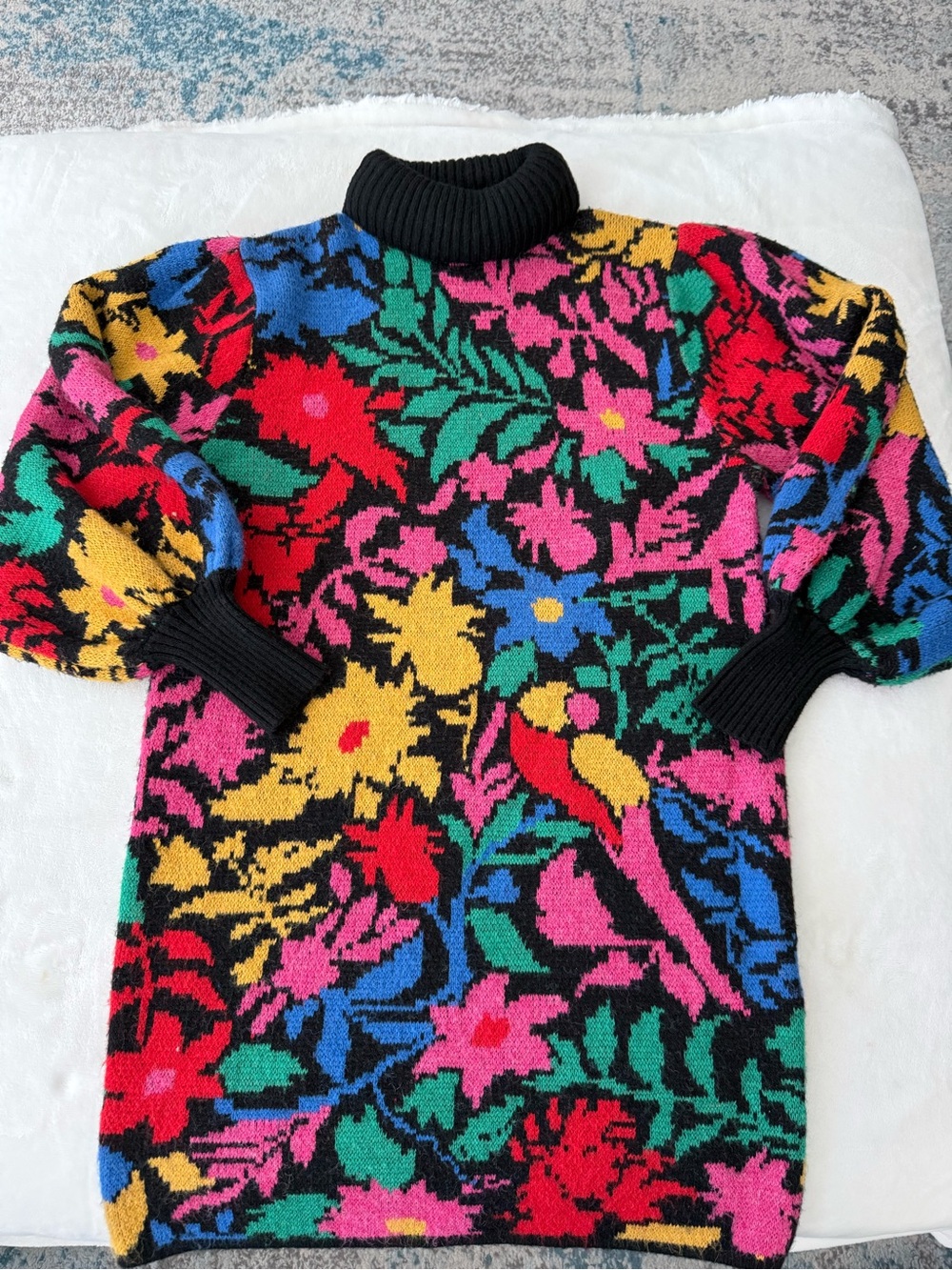 FARM Rio Multicolor Floral Knit Sweater Dress - Black Trim Small EB2
